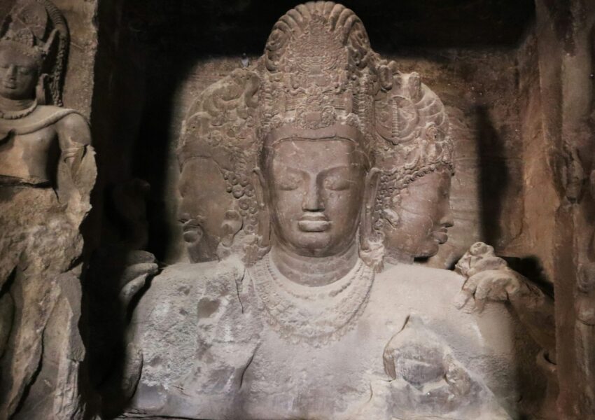 Elephanta caves travel guide